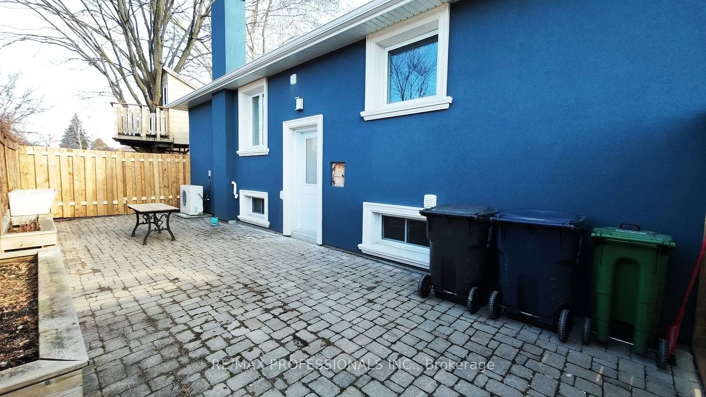 50 Eringate Drive, #Lower