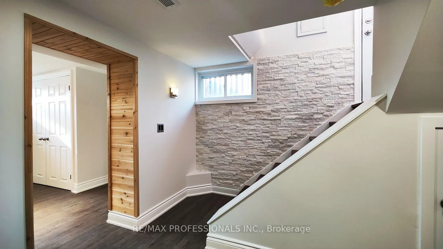 50 Eringate Drive, #Lower