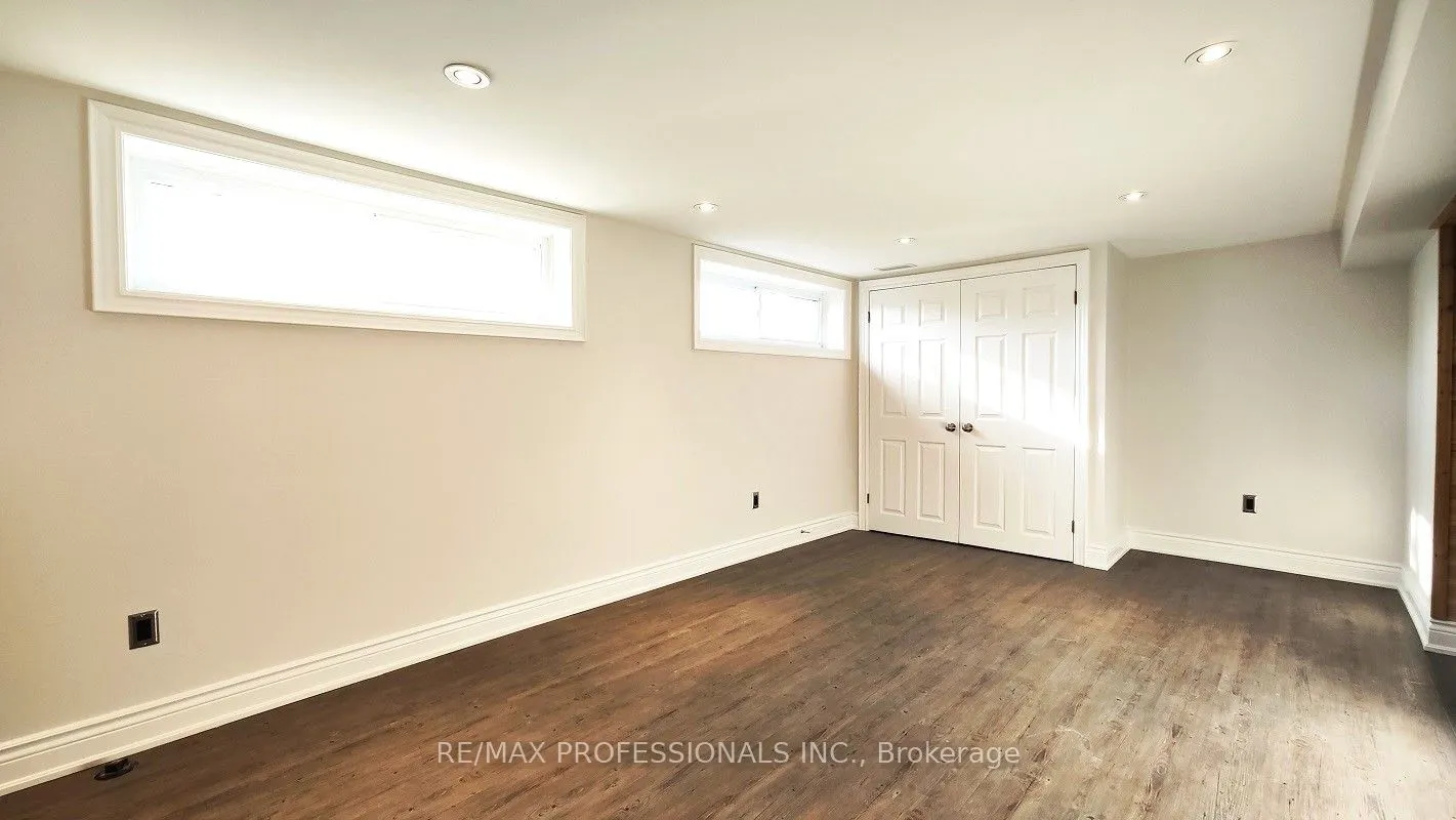 50 Eringate Drive, #Lower