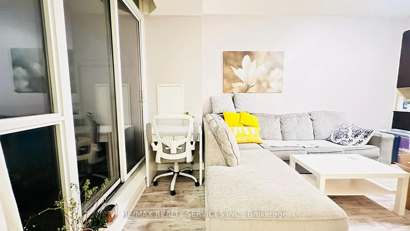 4070 Confederation Parkway #4005