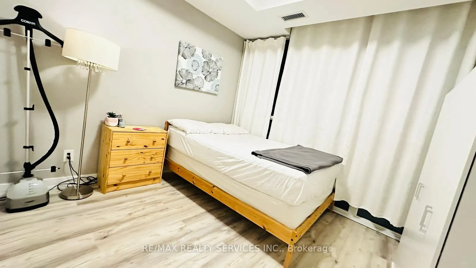 4070 Confederation Parkway #4005
