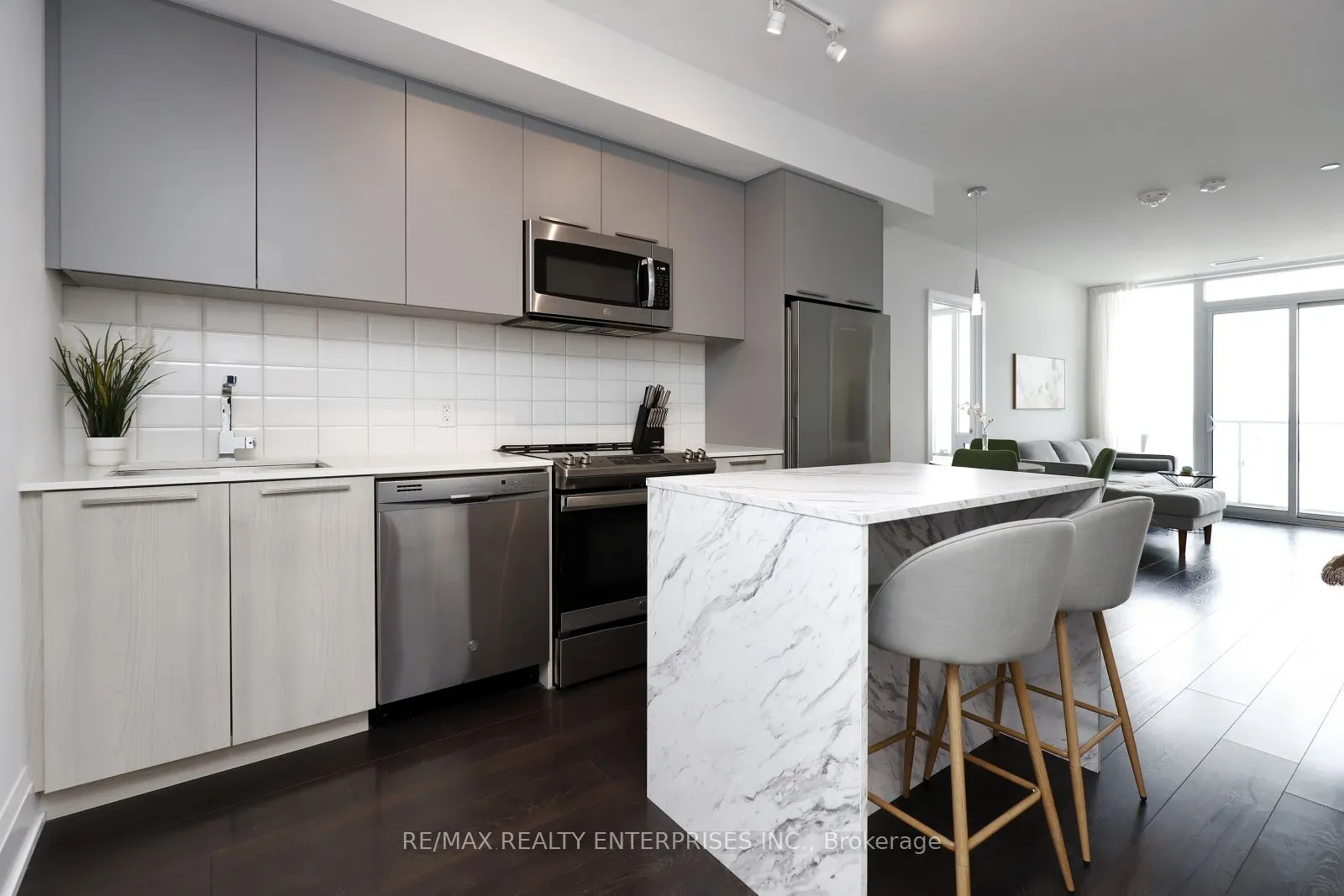 20 Brin Drive #1904