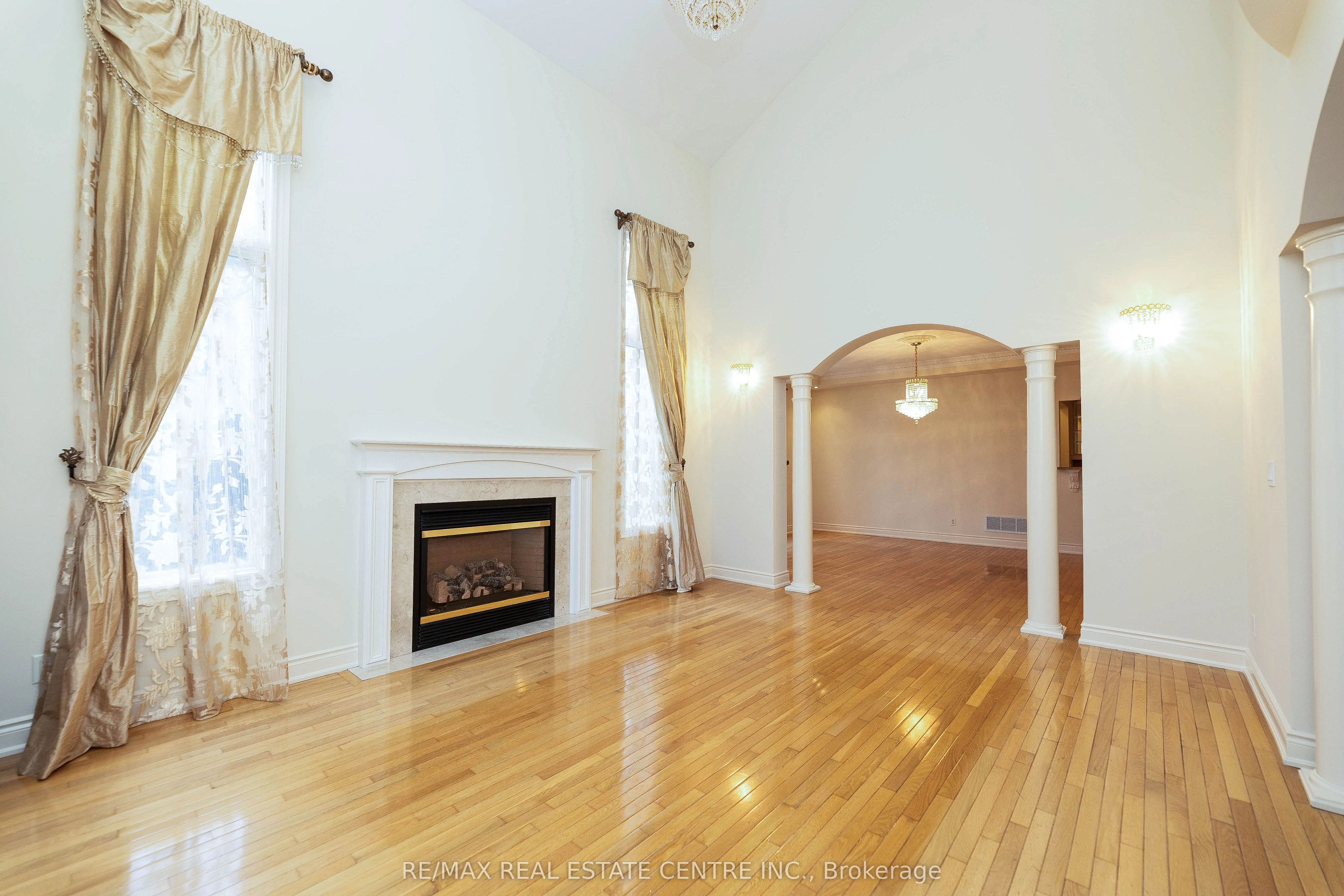 645 Cranleigh Court