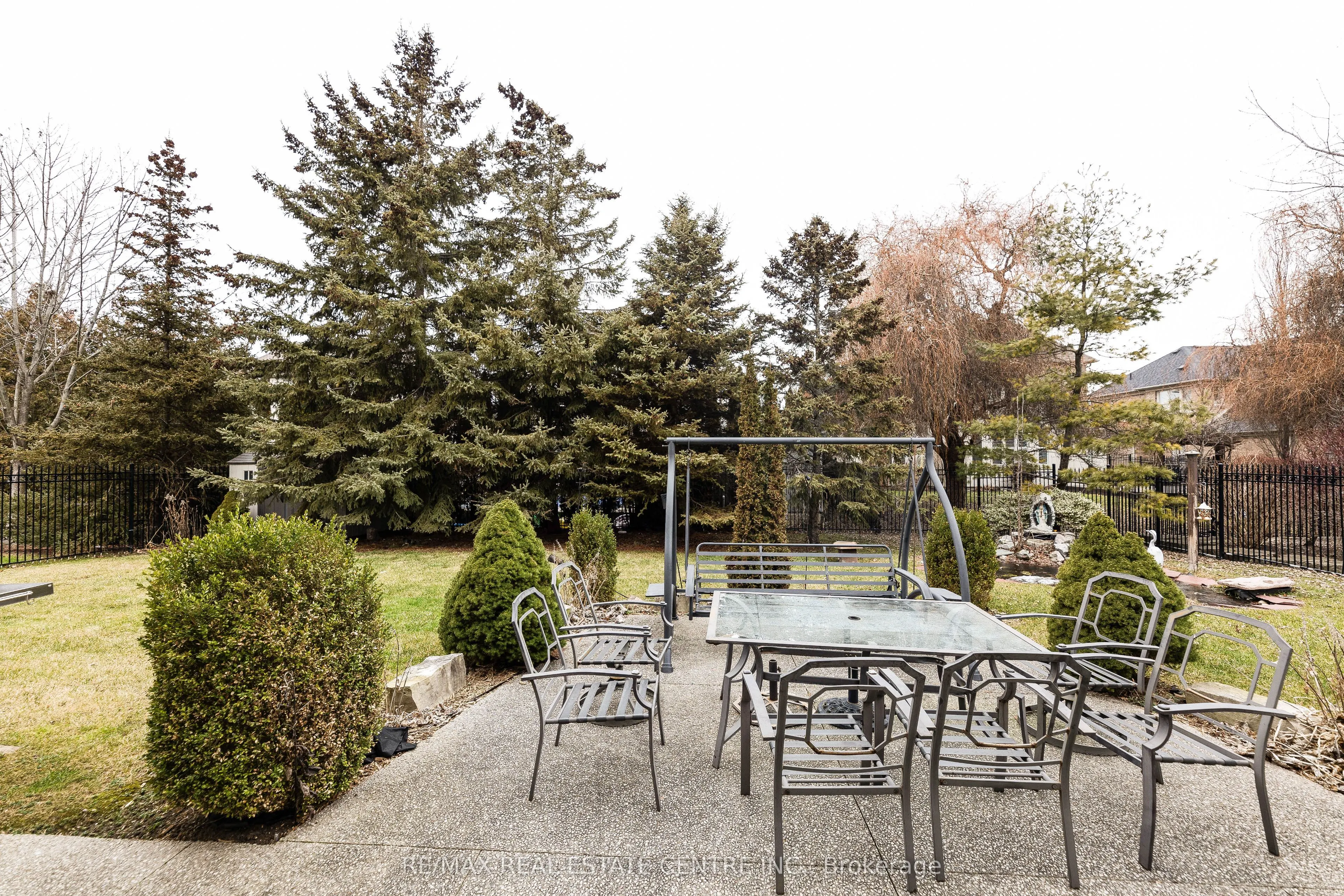 645 Cranleigh Court