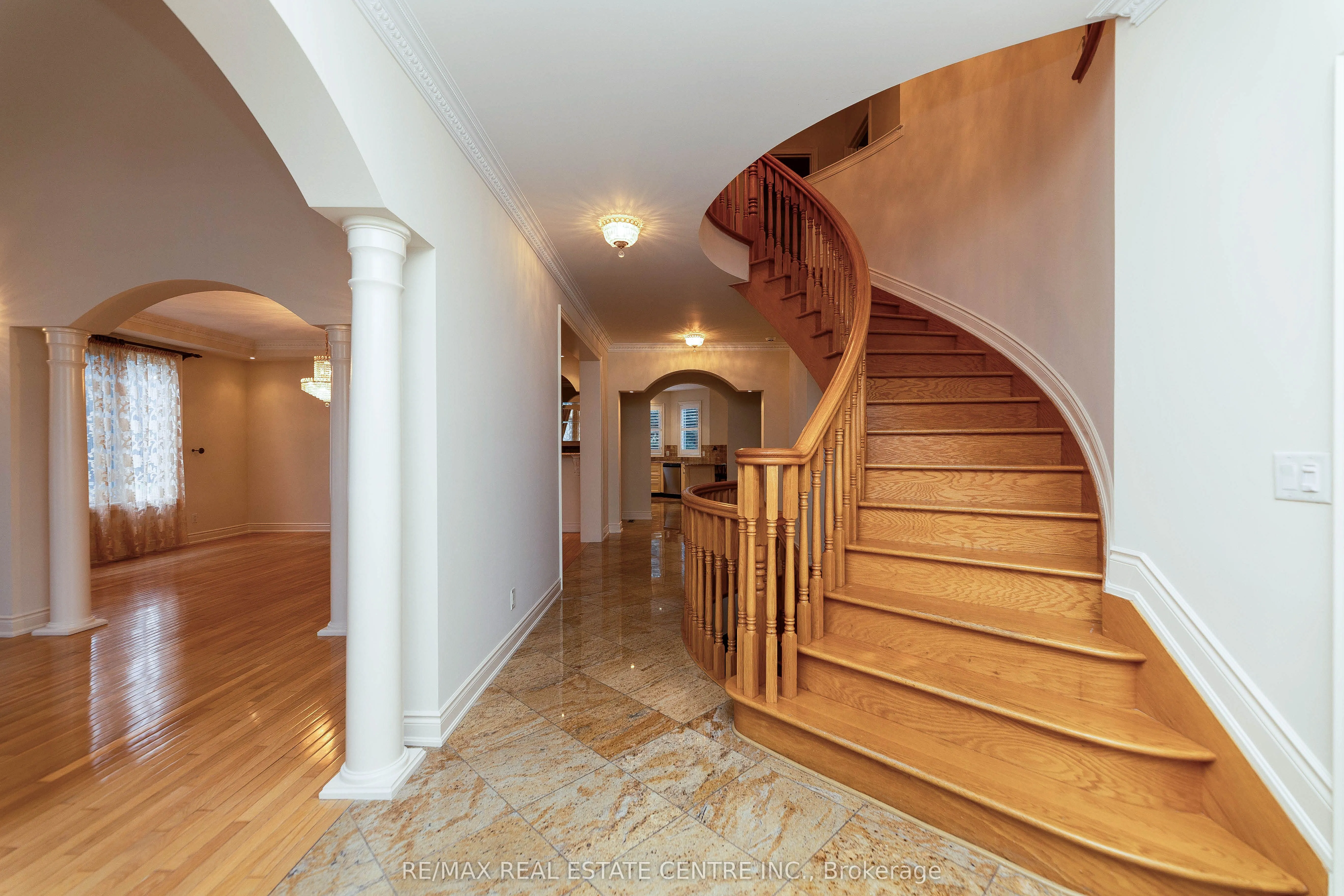 645 Cranleigh Court