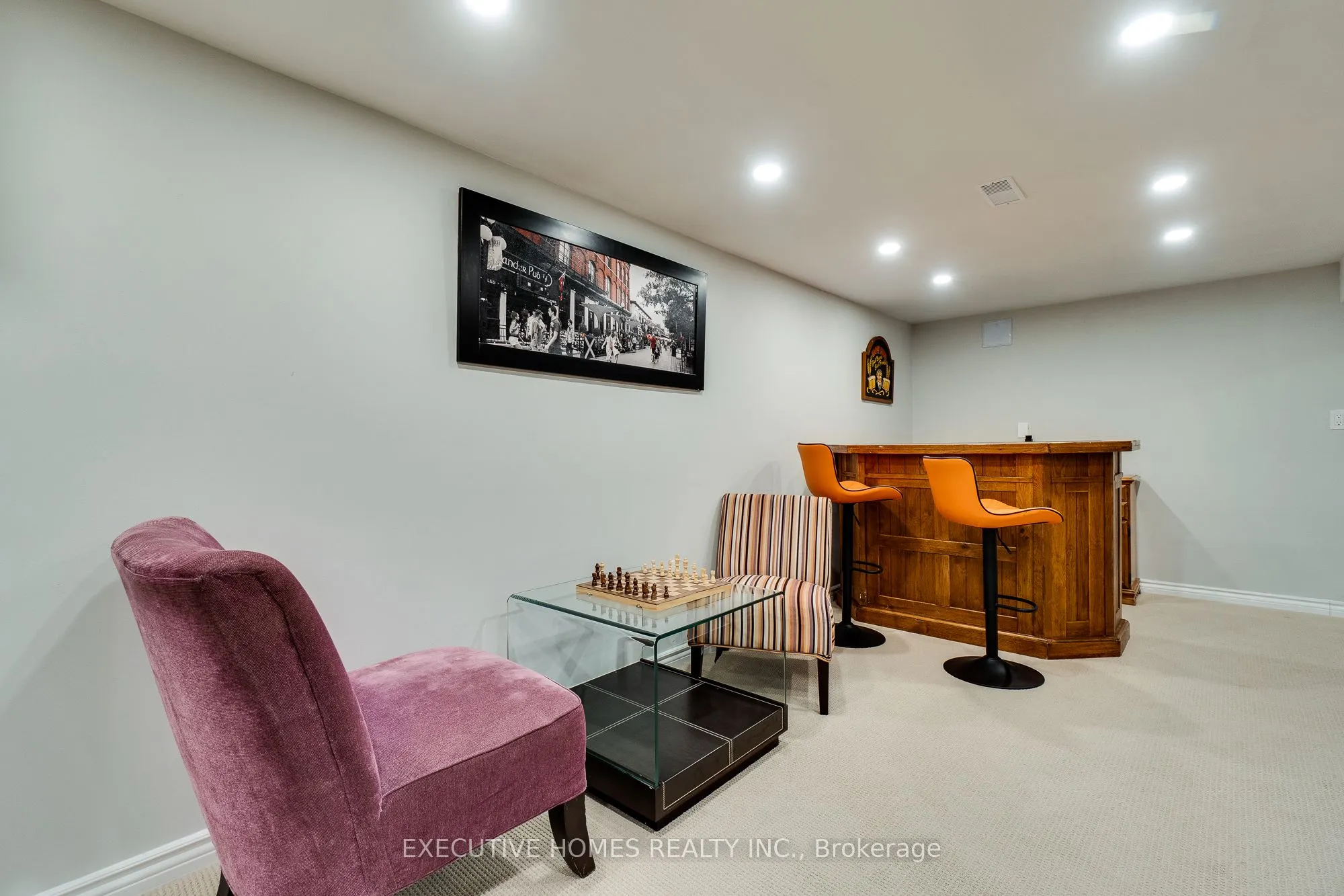 208 Glen Oak Drive