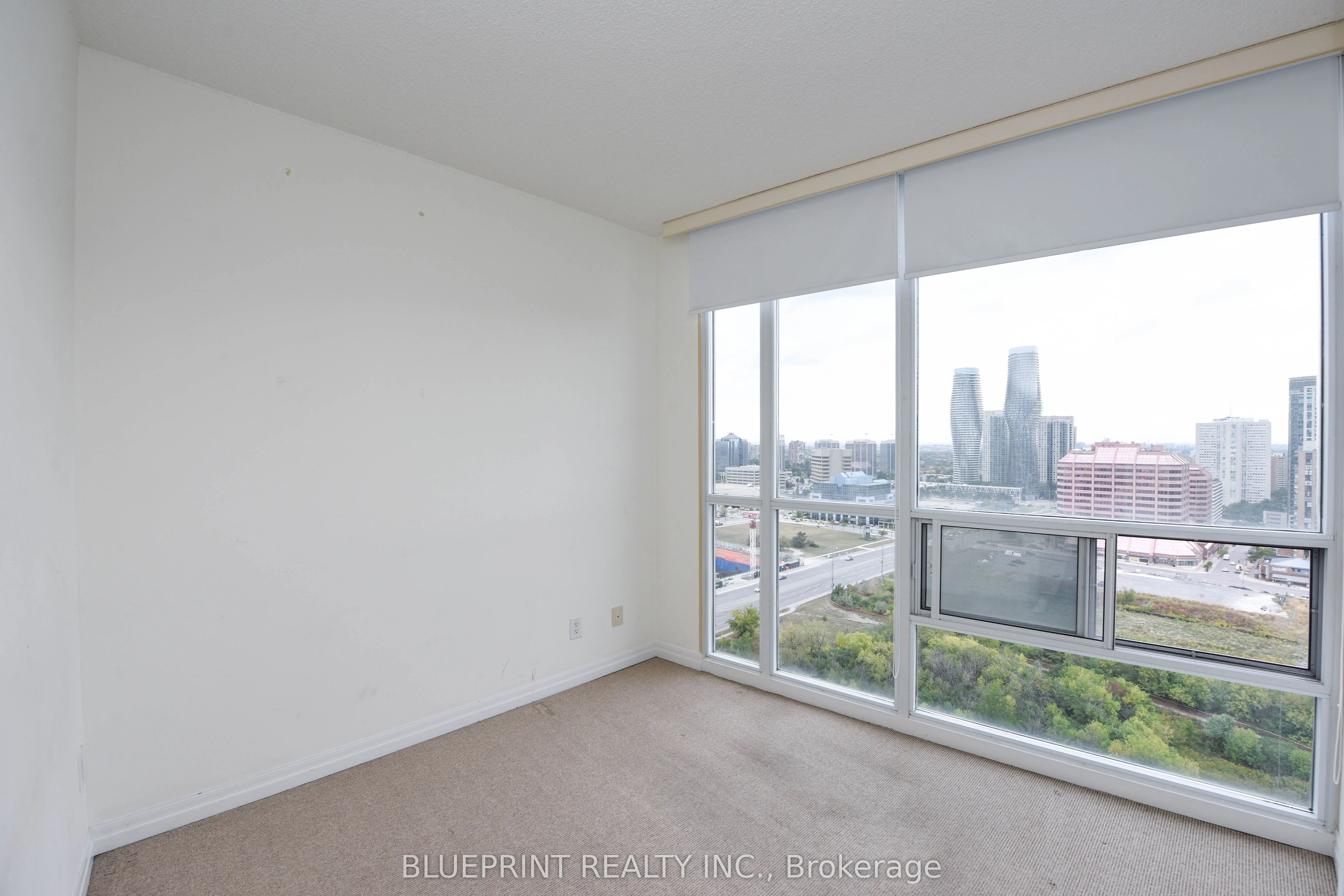 223 Webb Drive, #2002