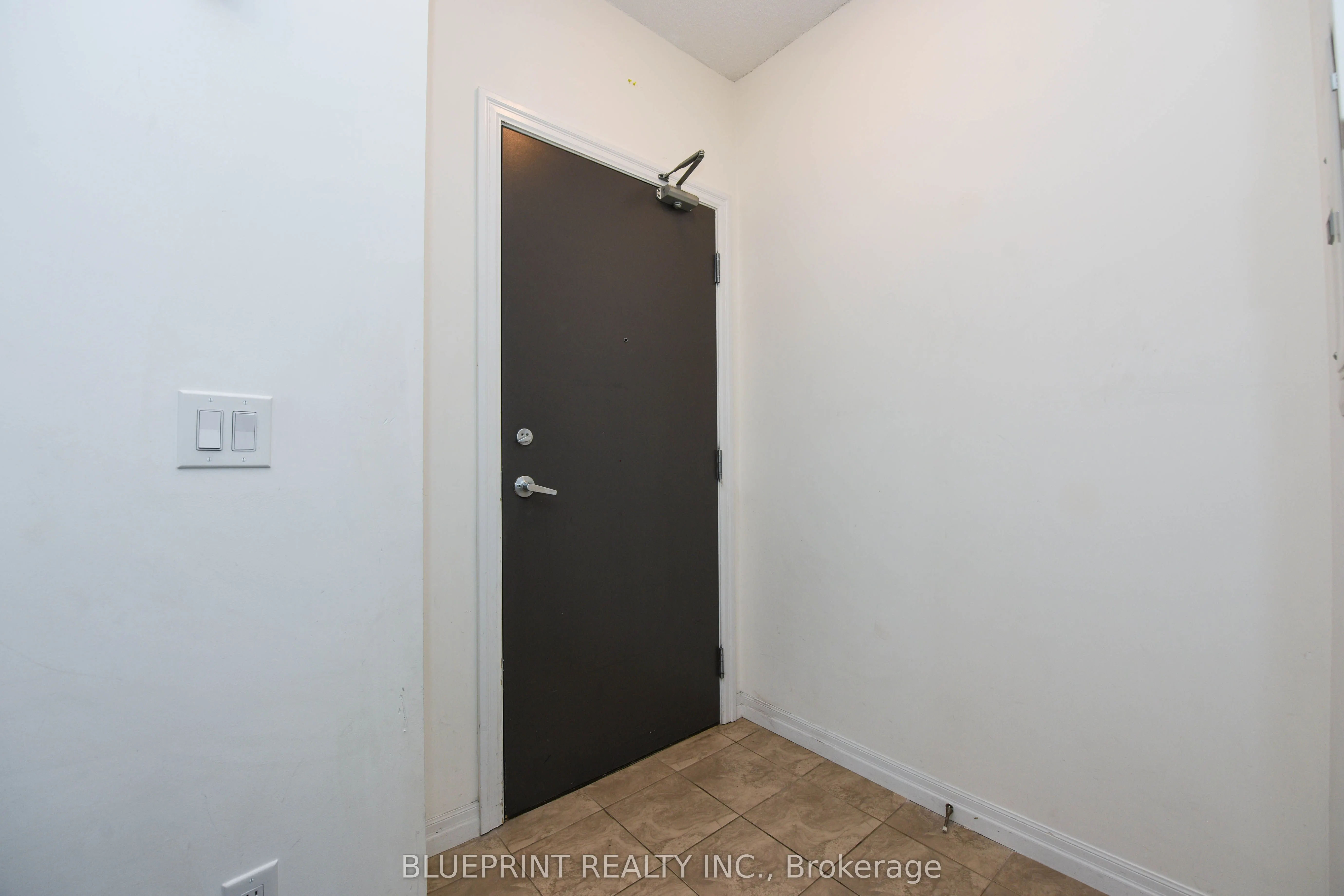 223 Webb Drive, #2002