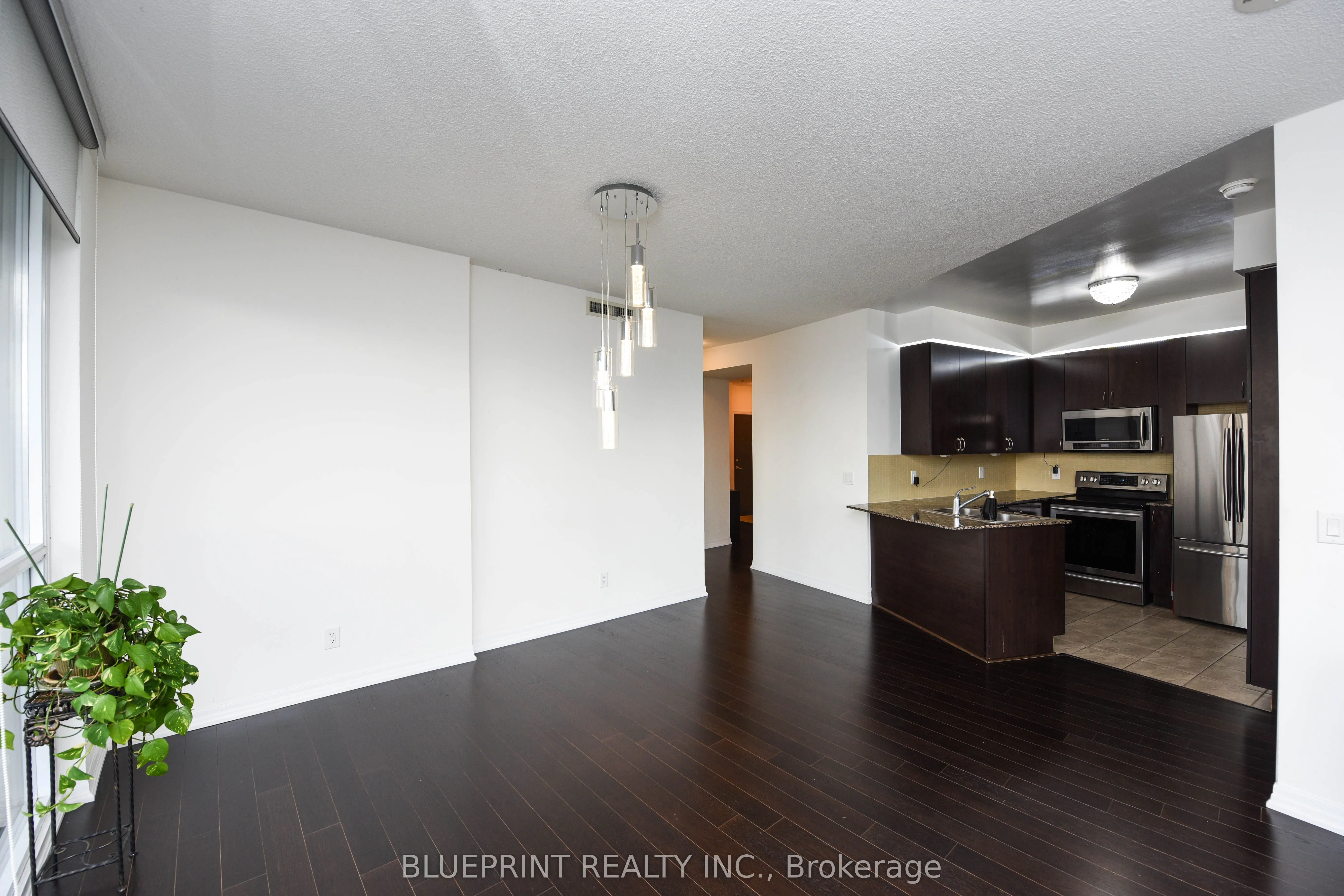 223 Webb Drive, #2002