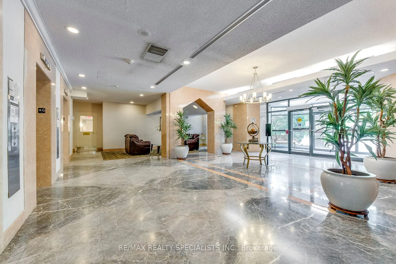 2177 Burnhamthorpe Road W #1605