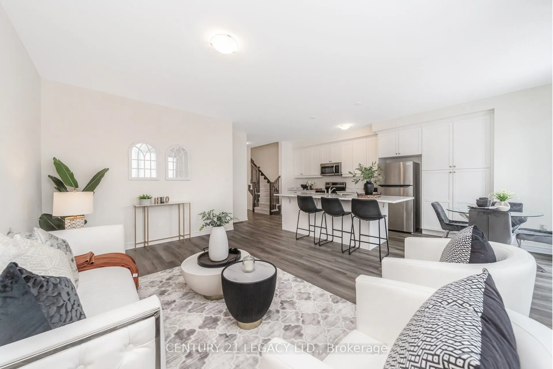 932 Cherry Court
