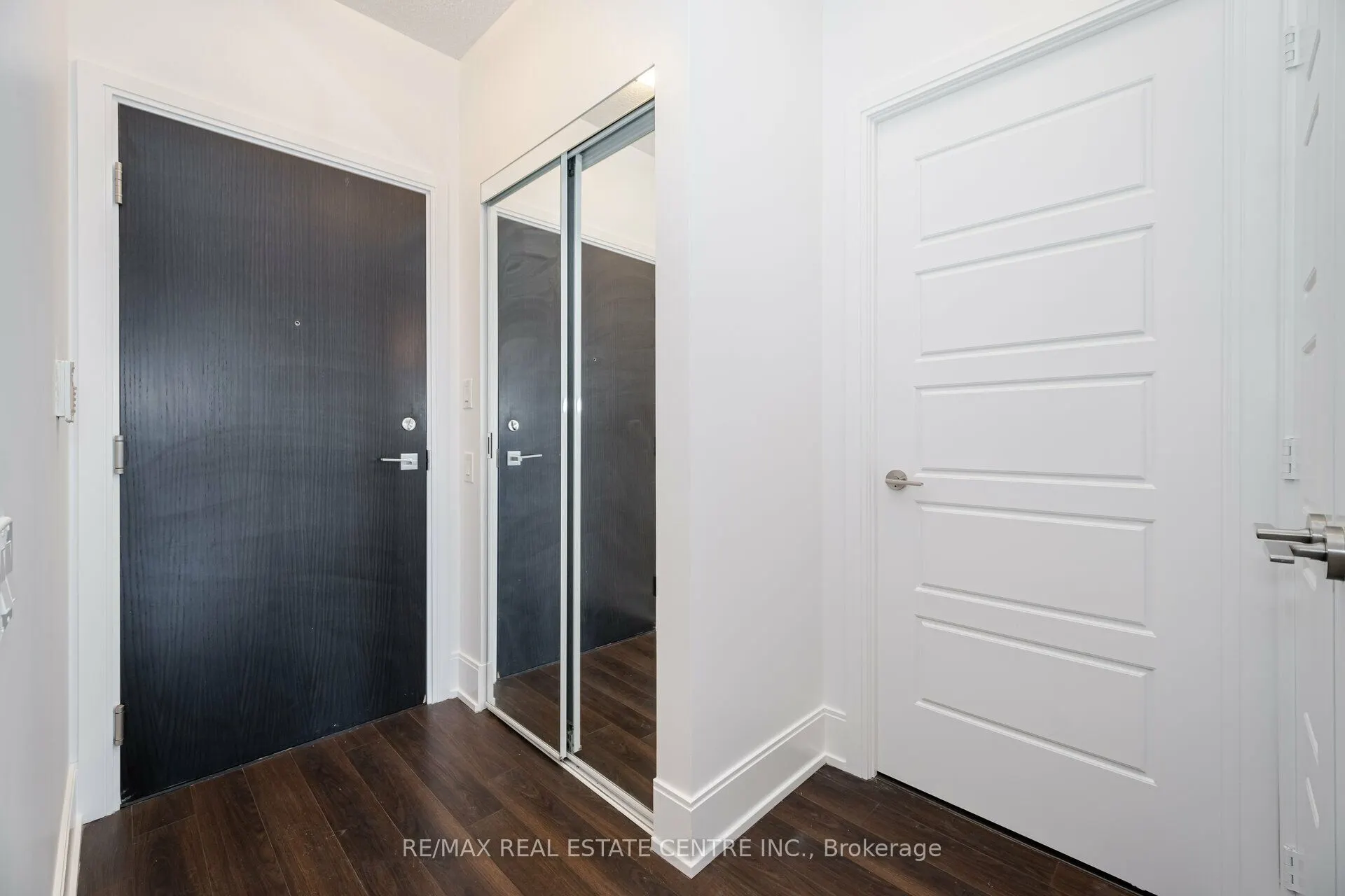 15 Viking Lane #1803