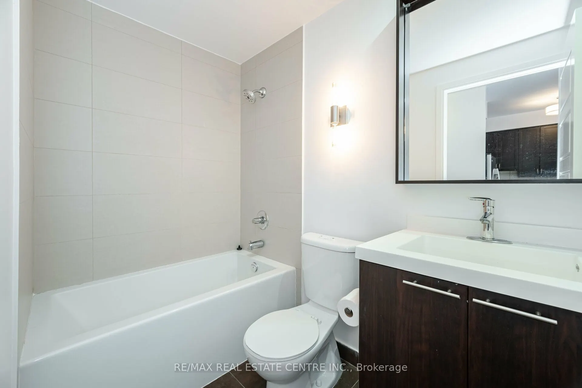15 Viking Lane #1803
