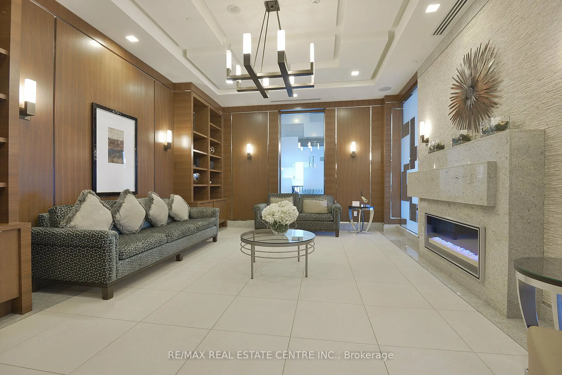 15 Viking Lane #1803