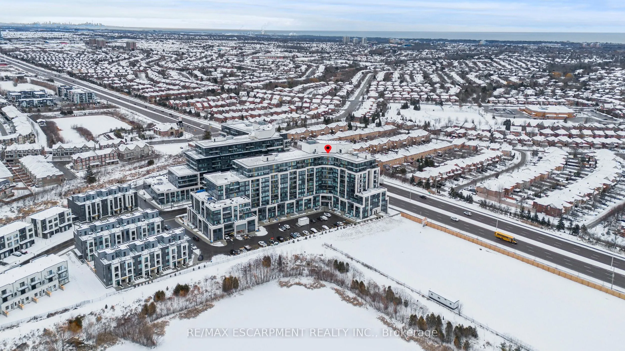 405 Dundas Street W, #316