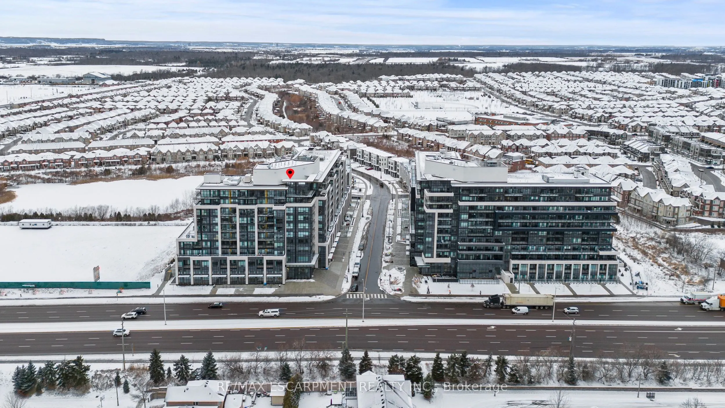 405 Dundas Street W, #316