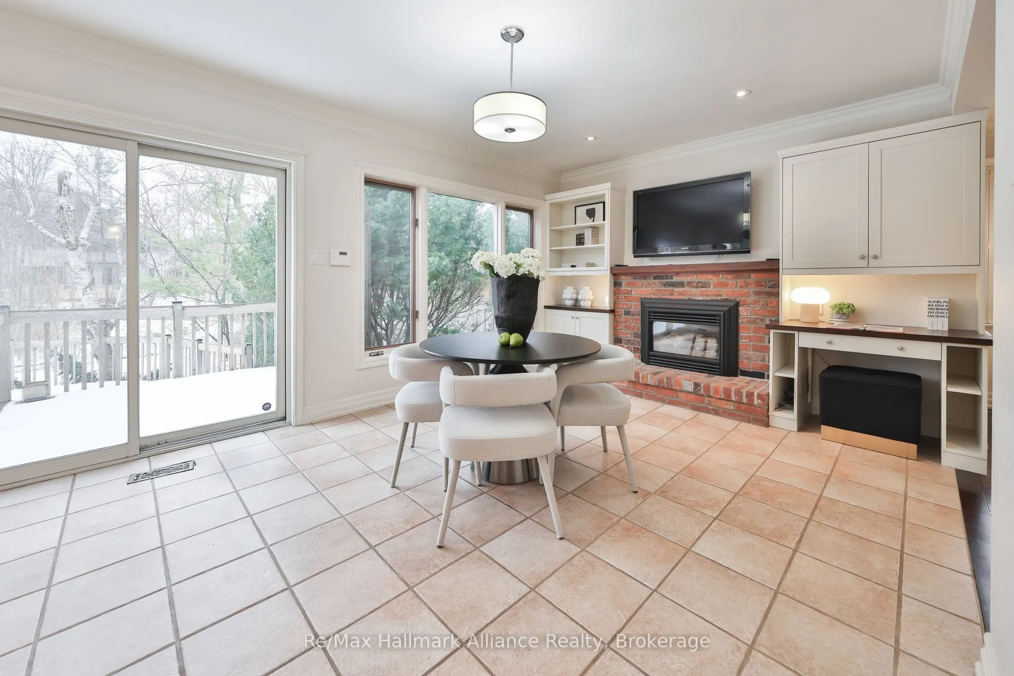 1207 Linbrook Road