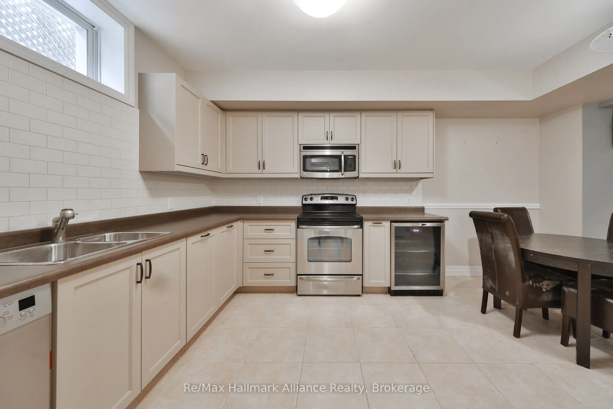 1207 Linbrook Road