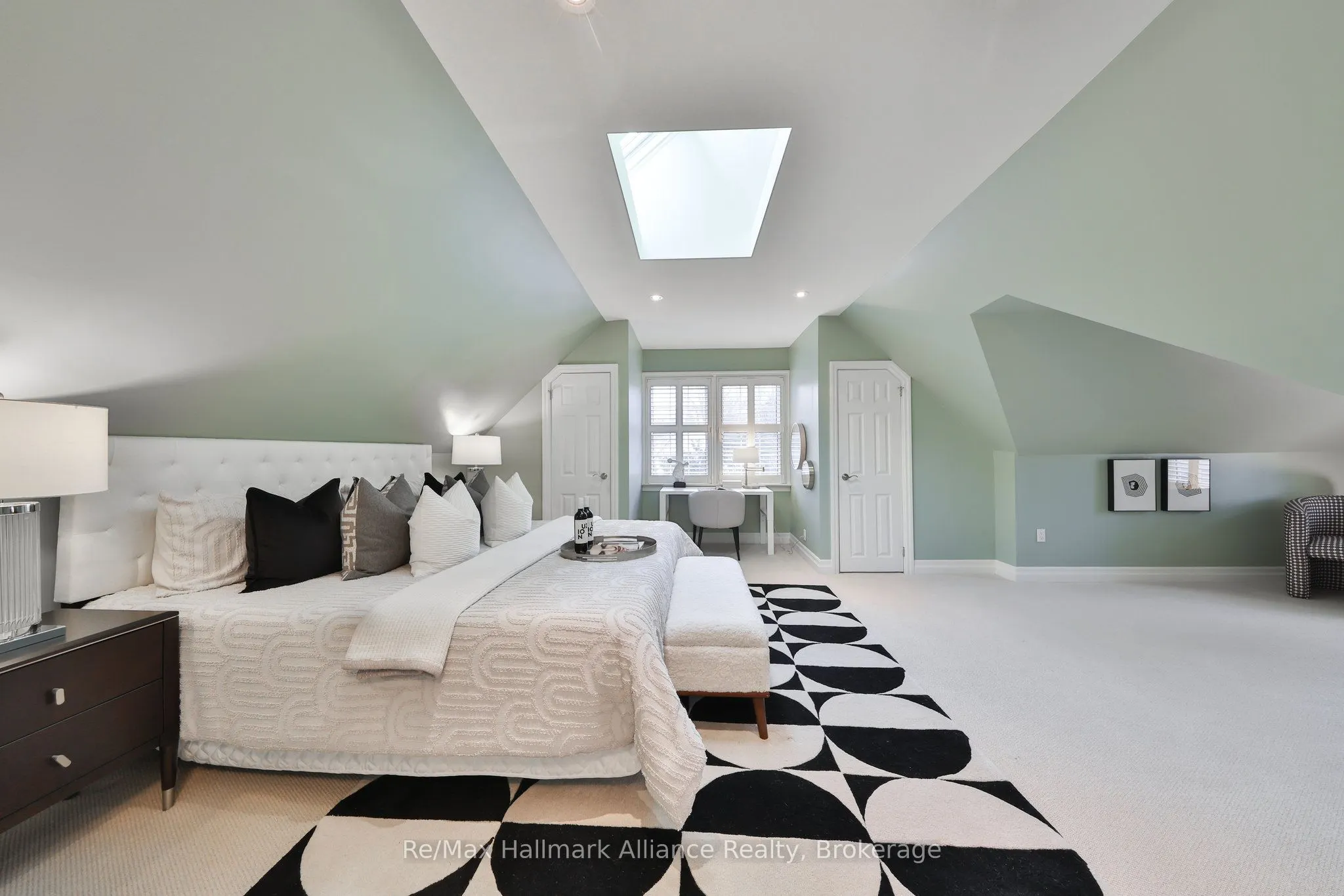 1207 Linbrook Road