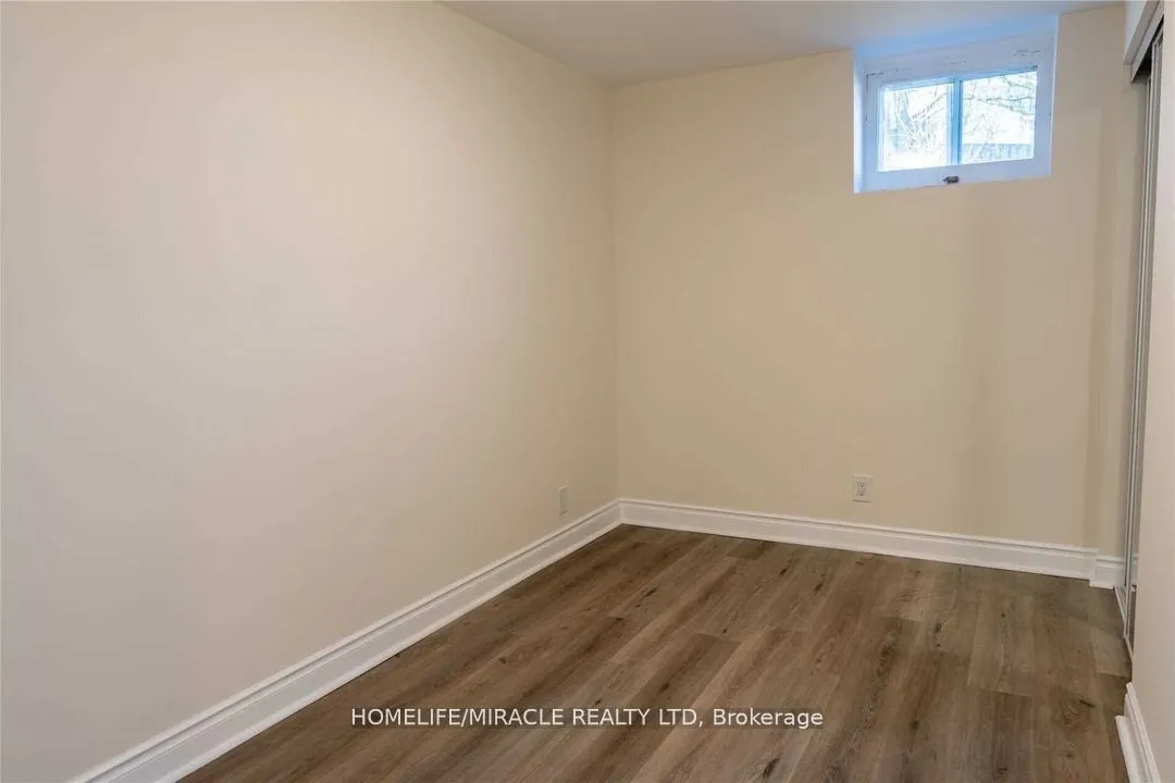 3361 The Credit Woodlands