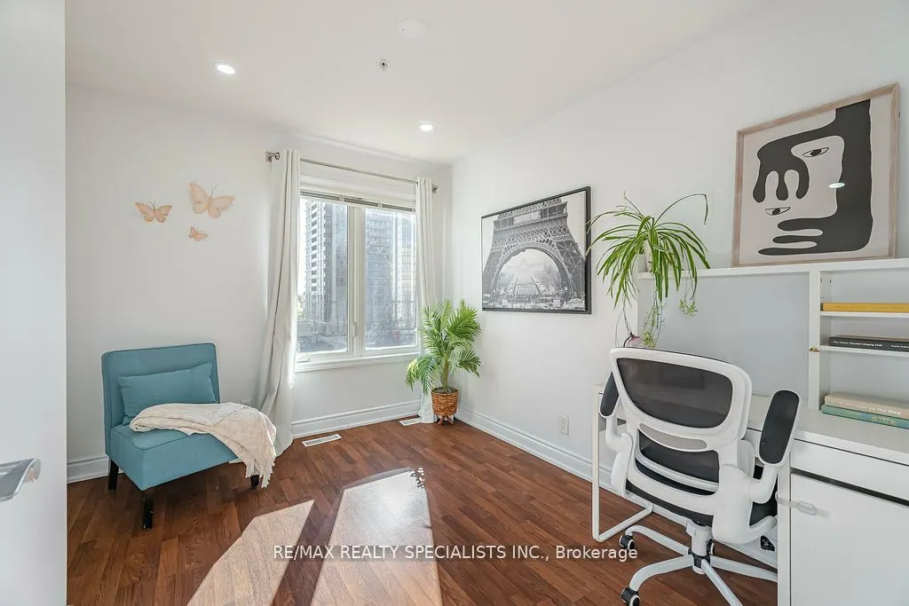 5 Richgrove Drive, #212
