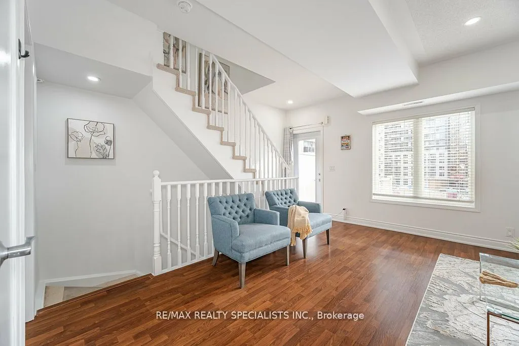 5 Richgrove Drive, #212
