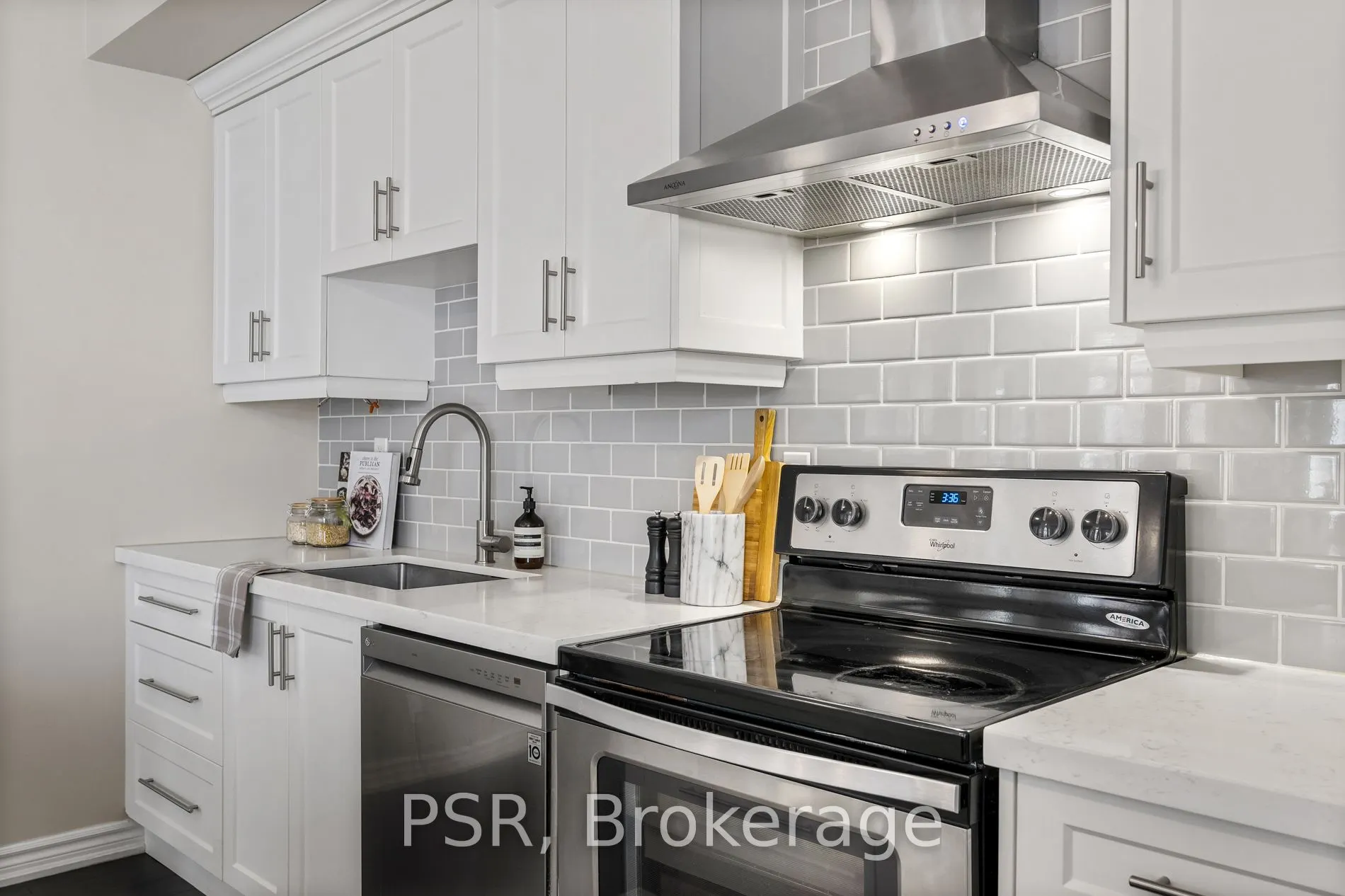40 Carnation Avenue, #117