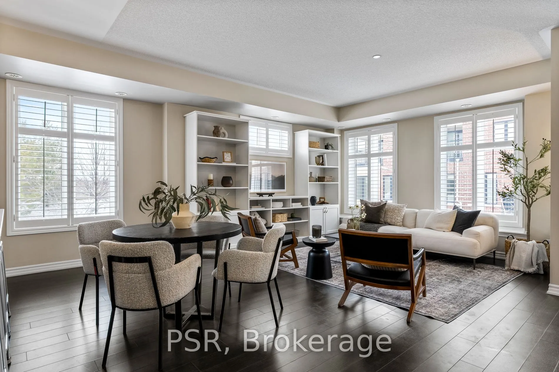 40 Carnation Avenue, #117