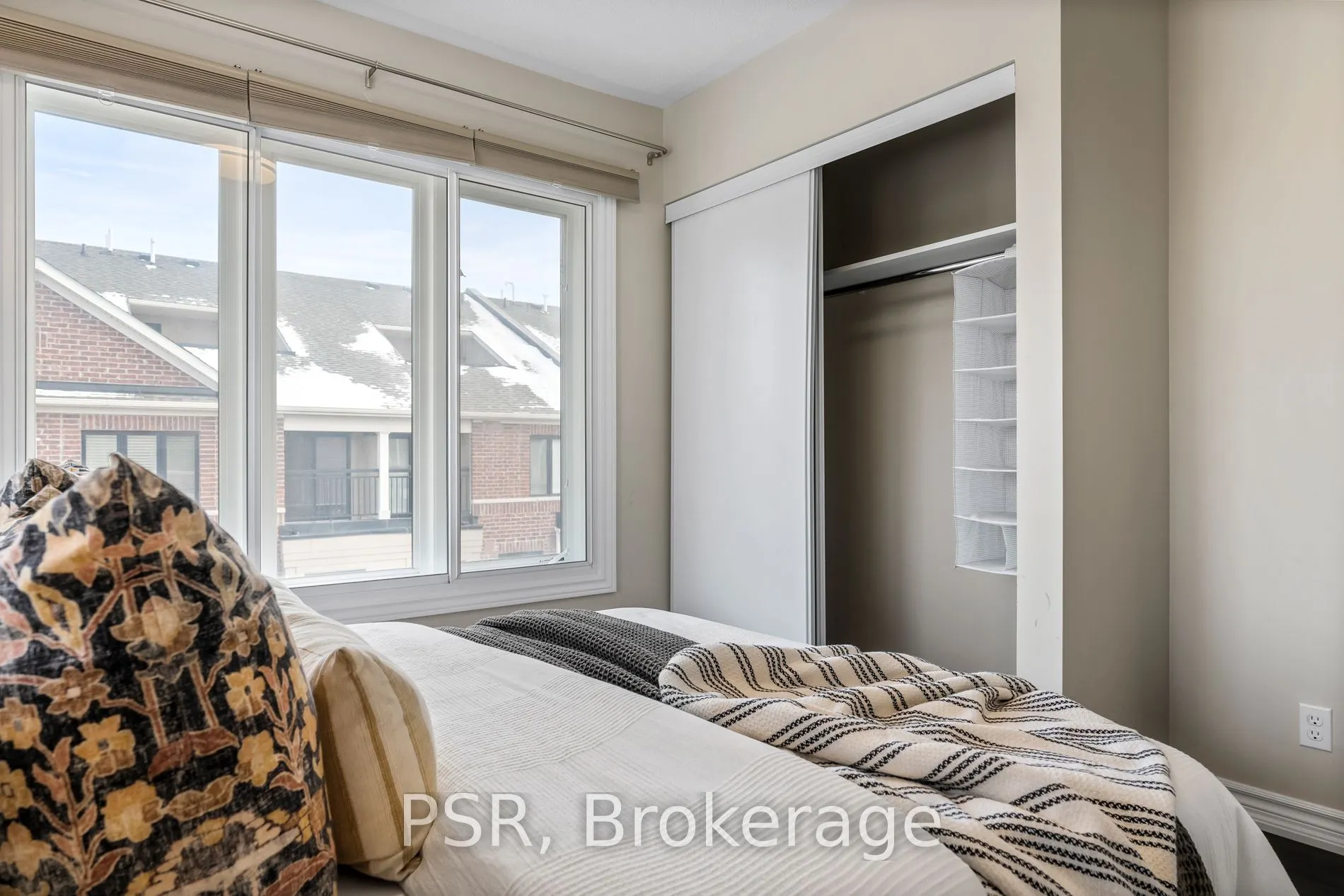 40 Carnation Avenue, #117