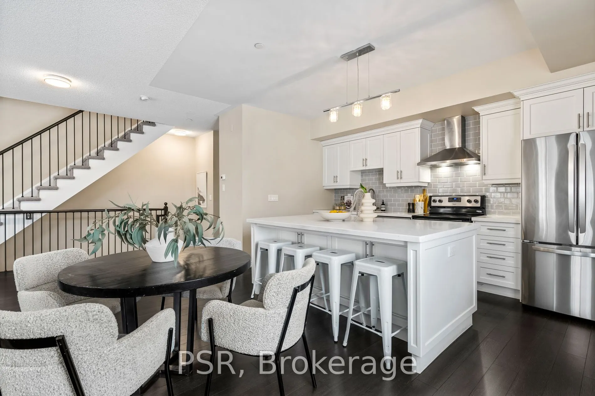 40 Carnation Avenue, #117
