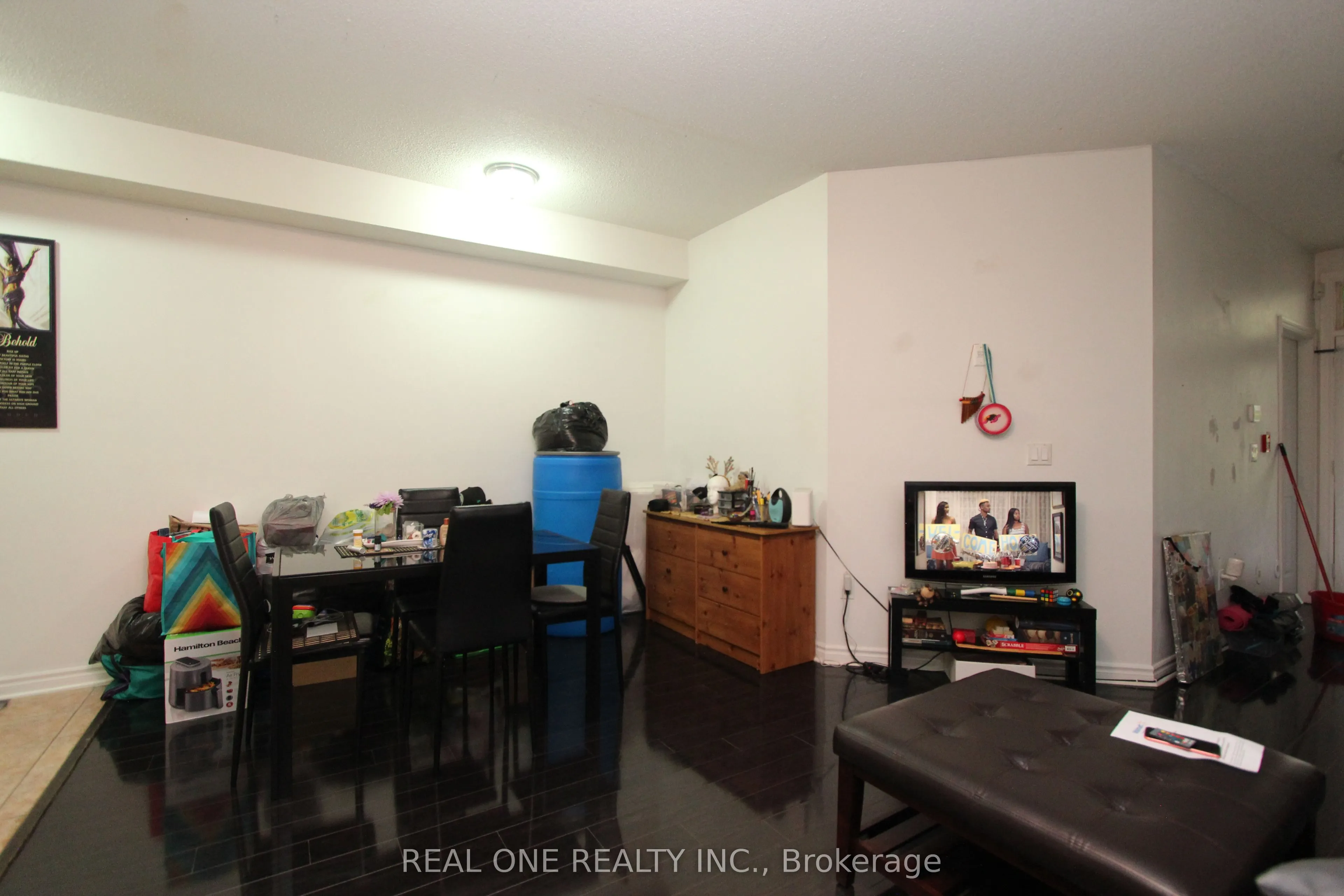 38 Gibson Avenue, #11