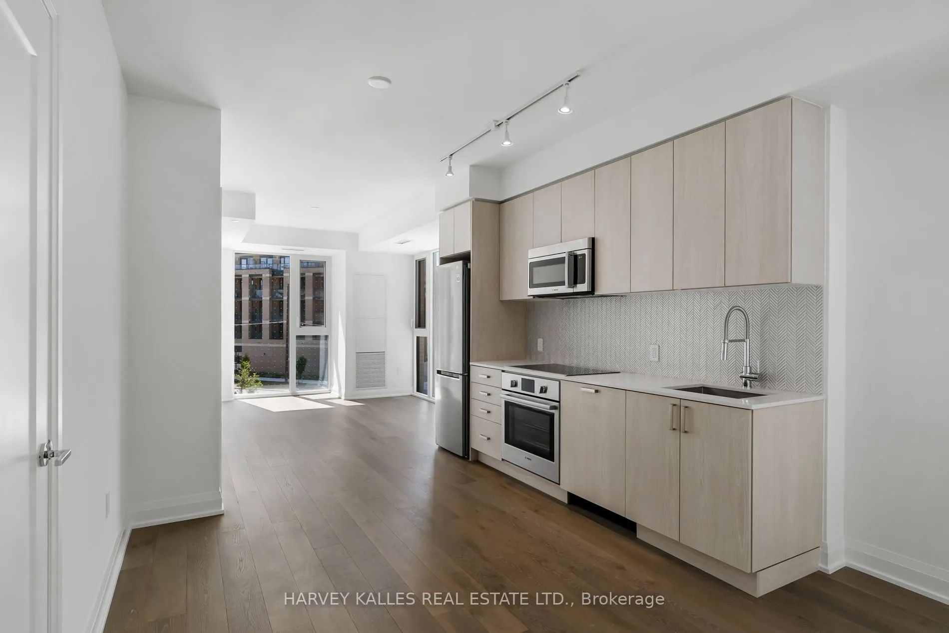 293 The Kingsway, #305
