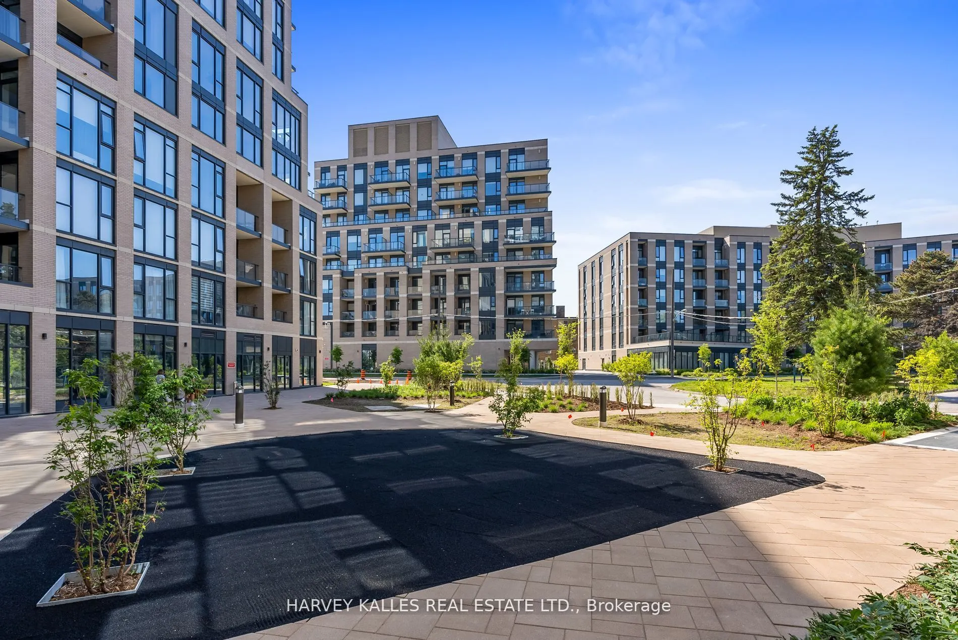 293 The Kingsway, #102