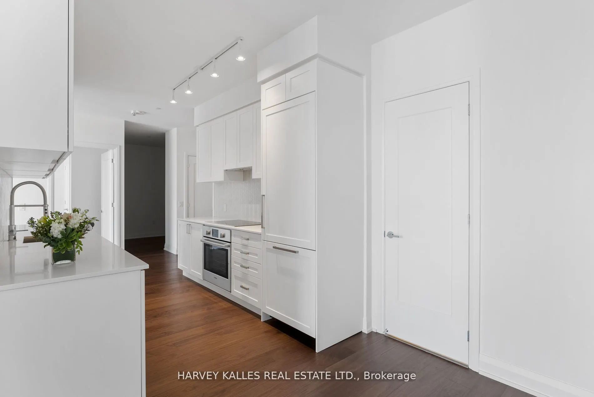 293 The Kingsway, #620