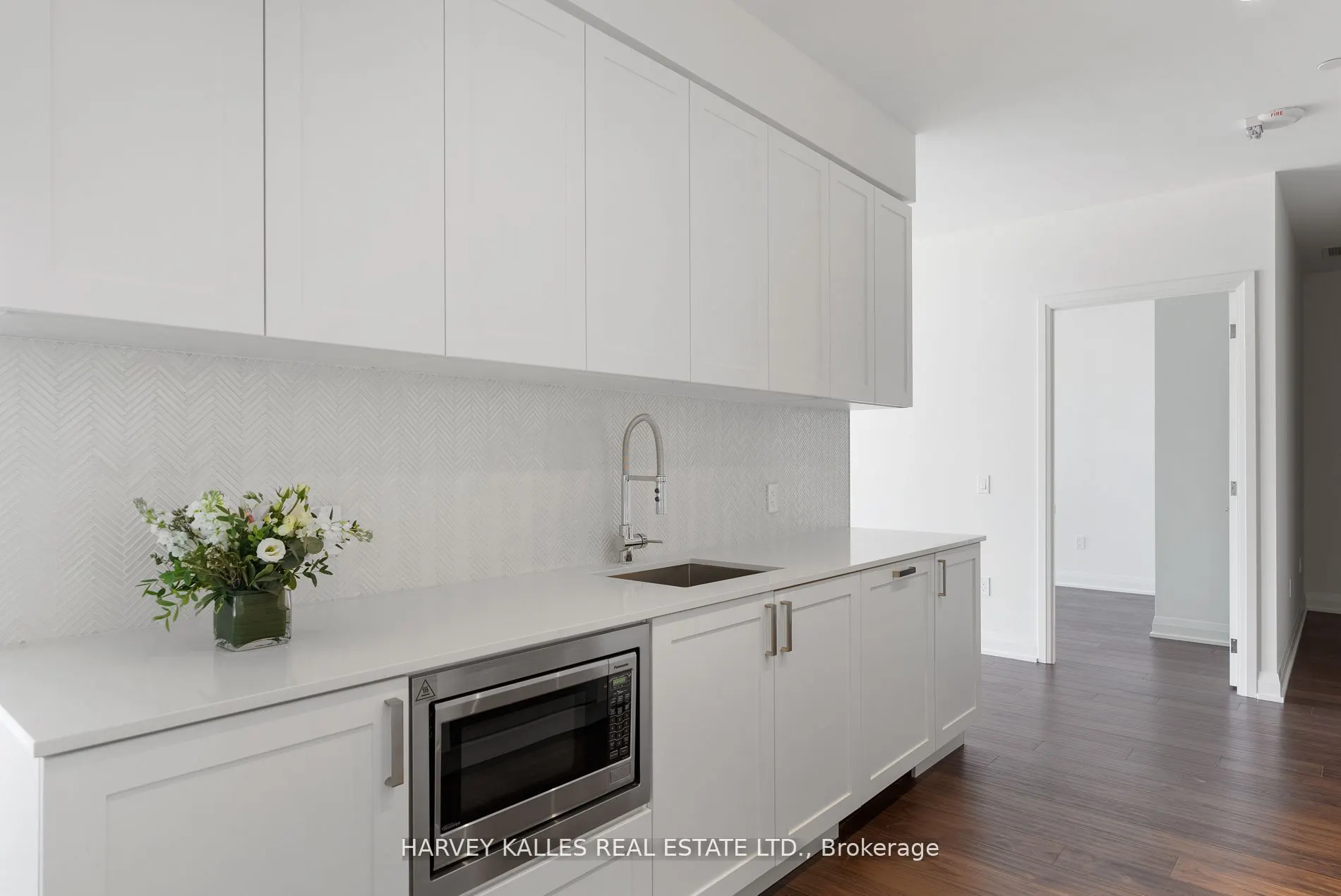 293 The Kingsway, #620