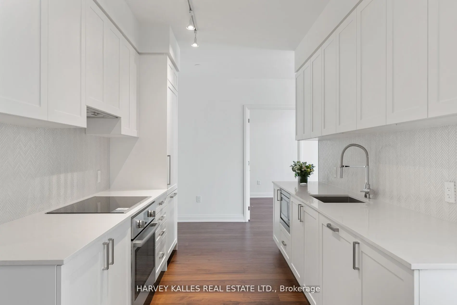 293 The Kingsway, #620