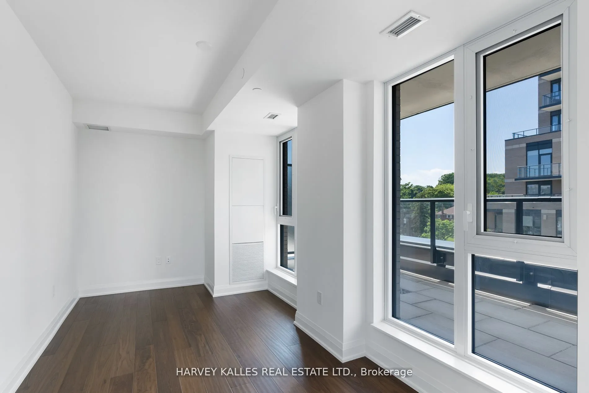 293 The Kingsway, #519