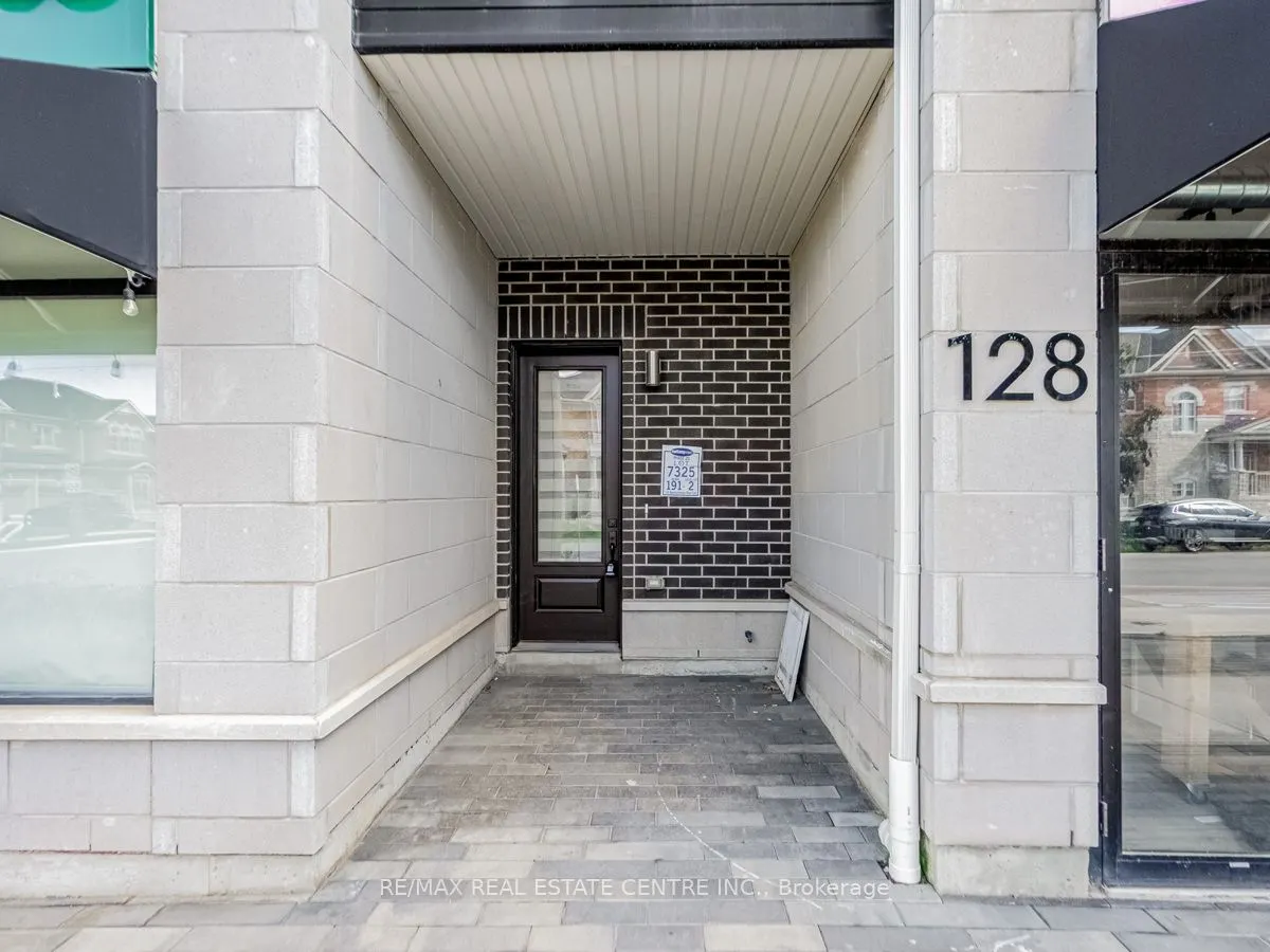 128 Burnhamthorpe Road E