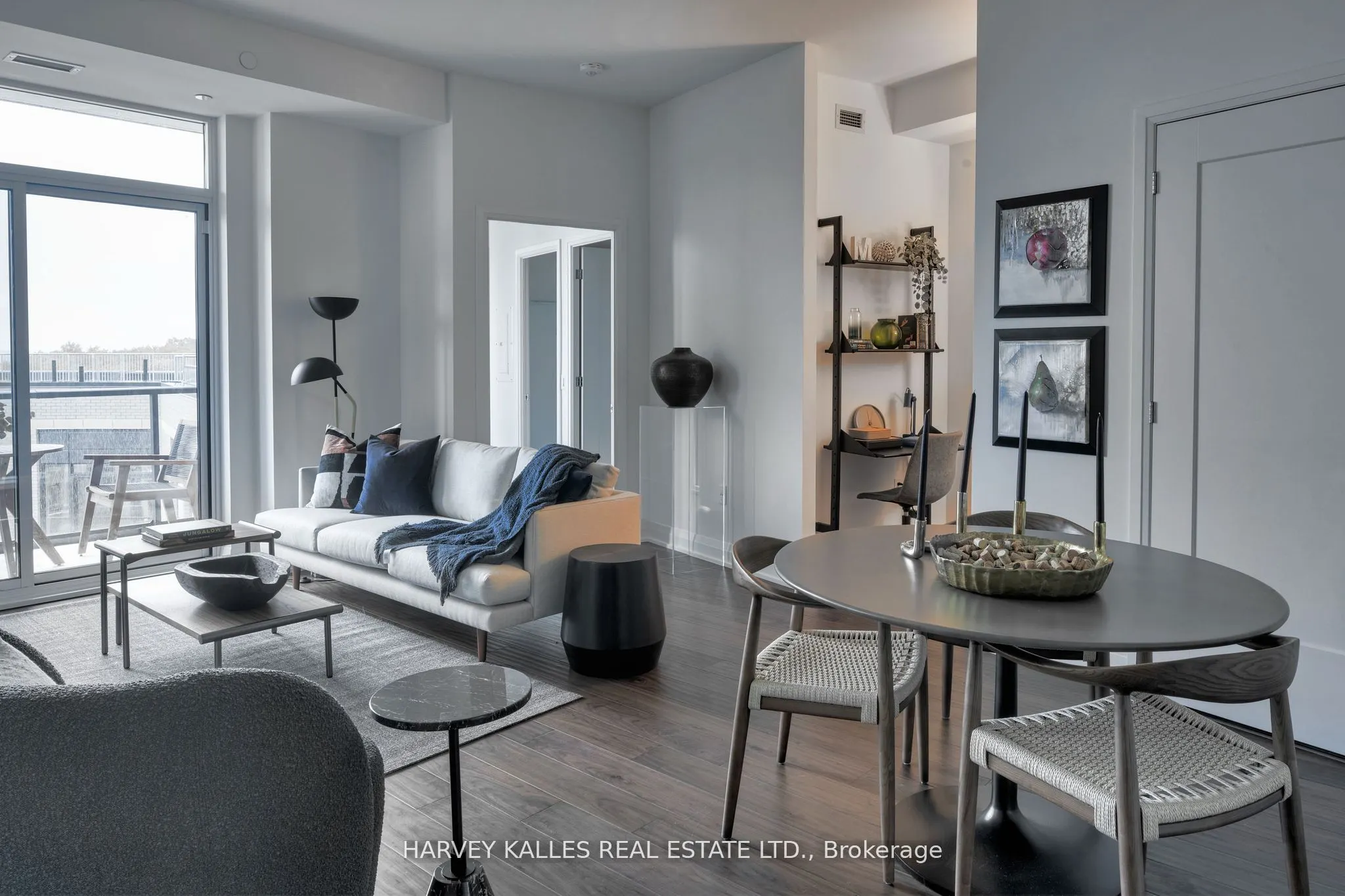 293 The Kingsway, #707