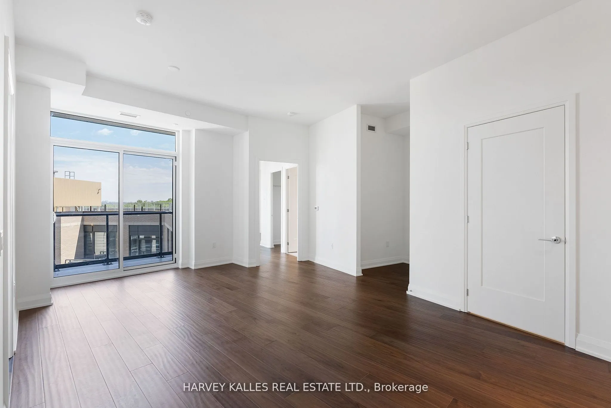 293 The Kingsway, #707