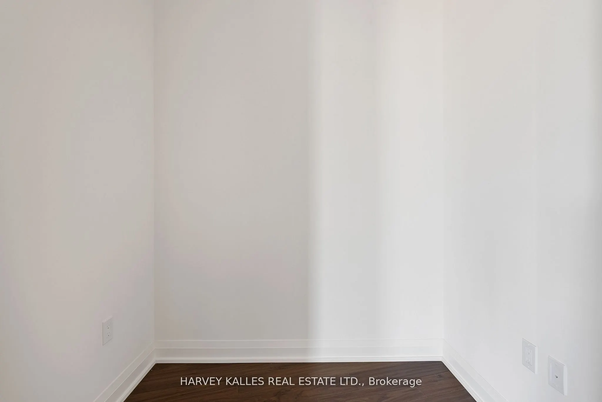 293 The Kingsway, #707