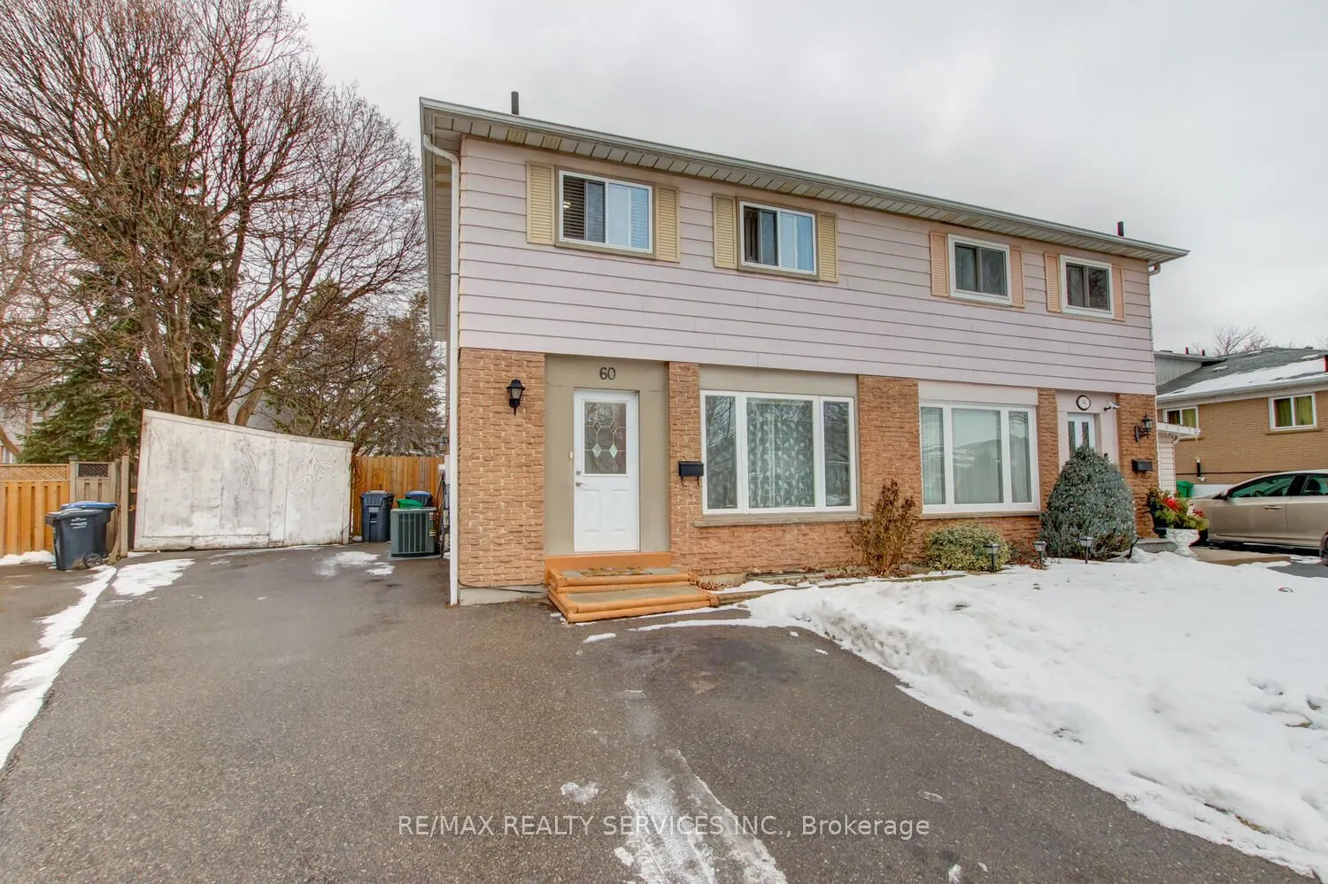 60 Chipwood Crescent