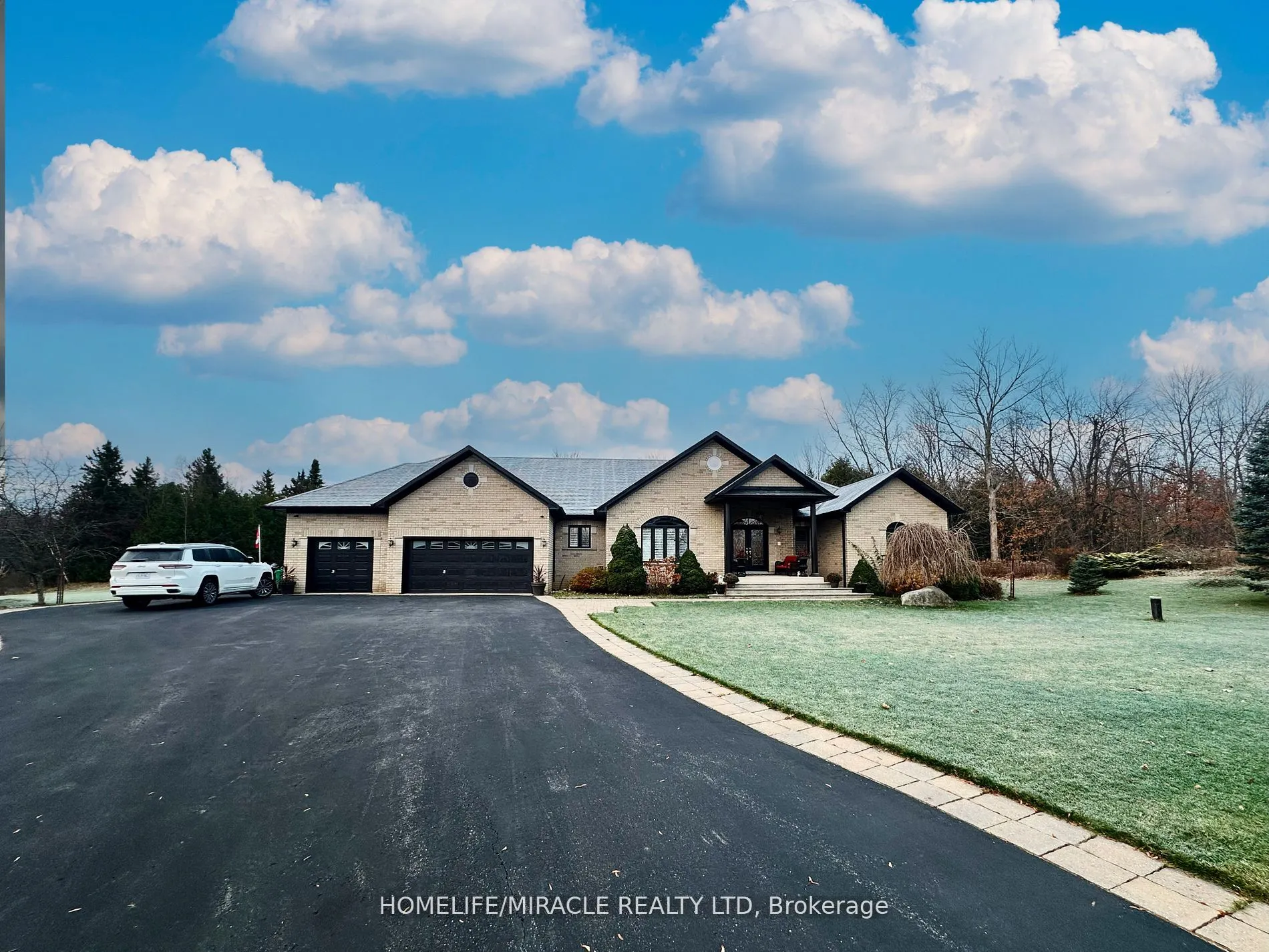 15 Rolling Meadow Drive