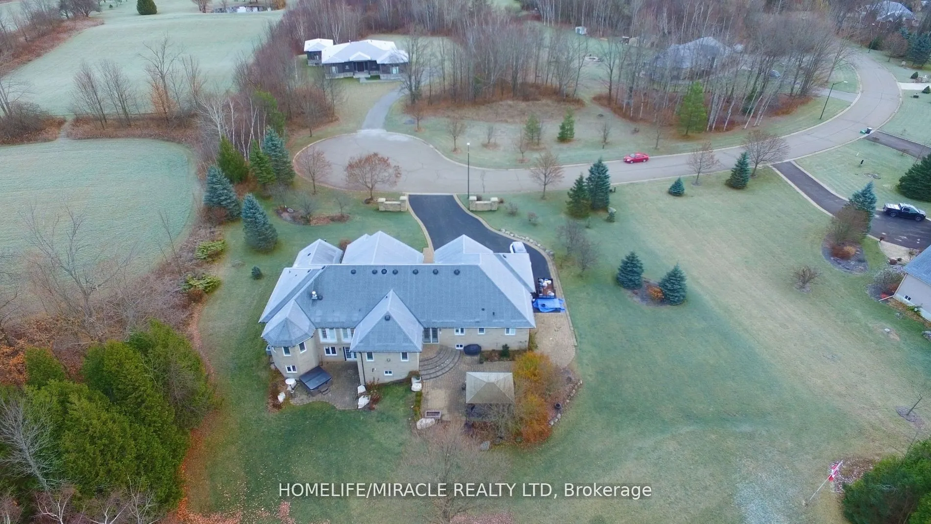 15 Rolling Meadow Drive