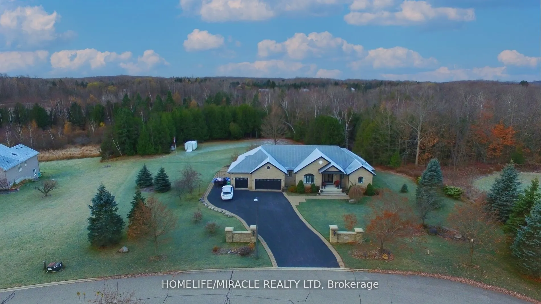 15 Rolling Meadow Drive