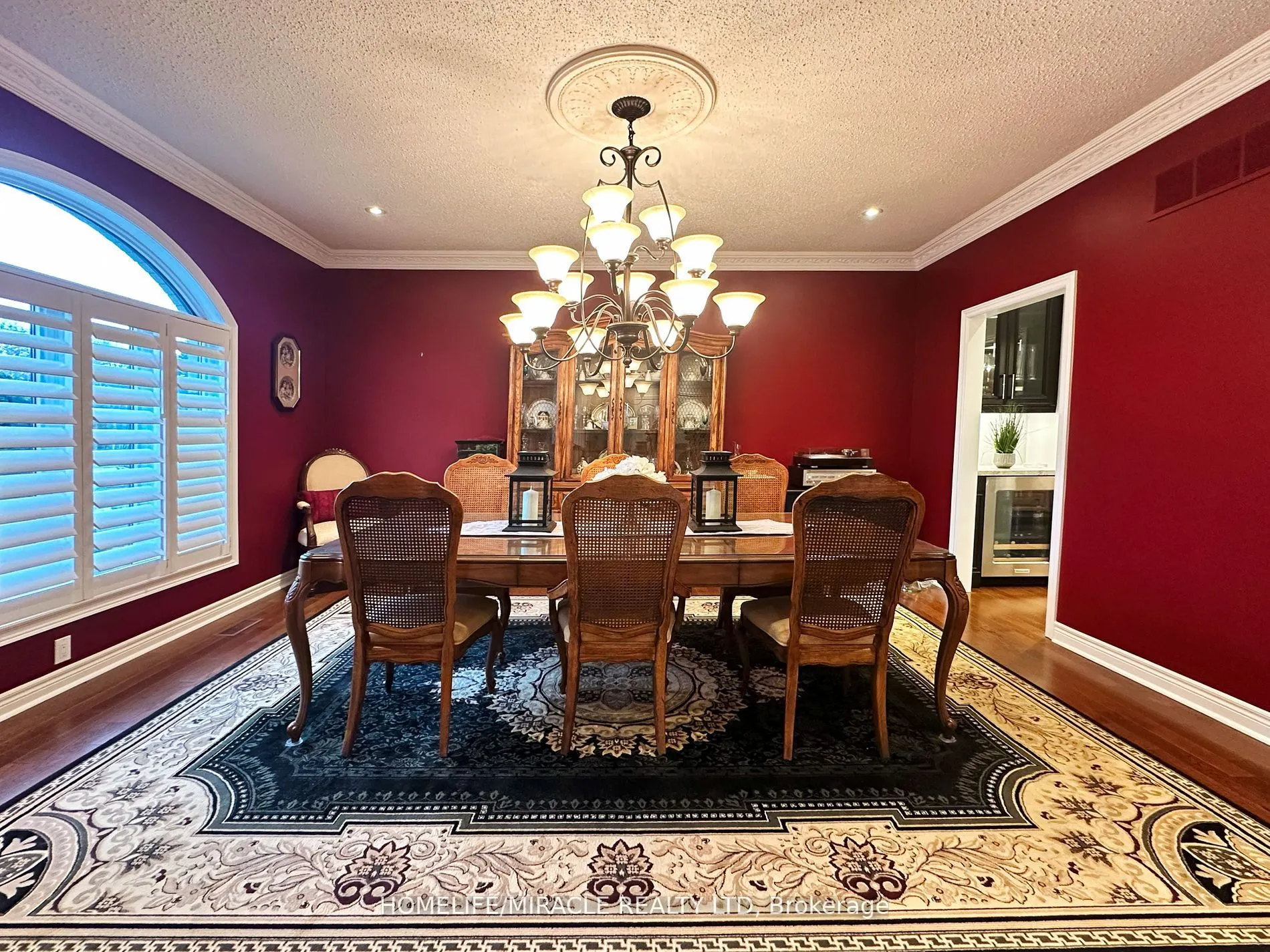 15 Rolling Meadow Drive