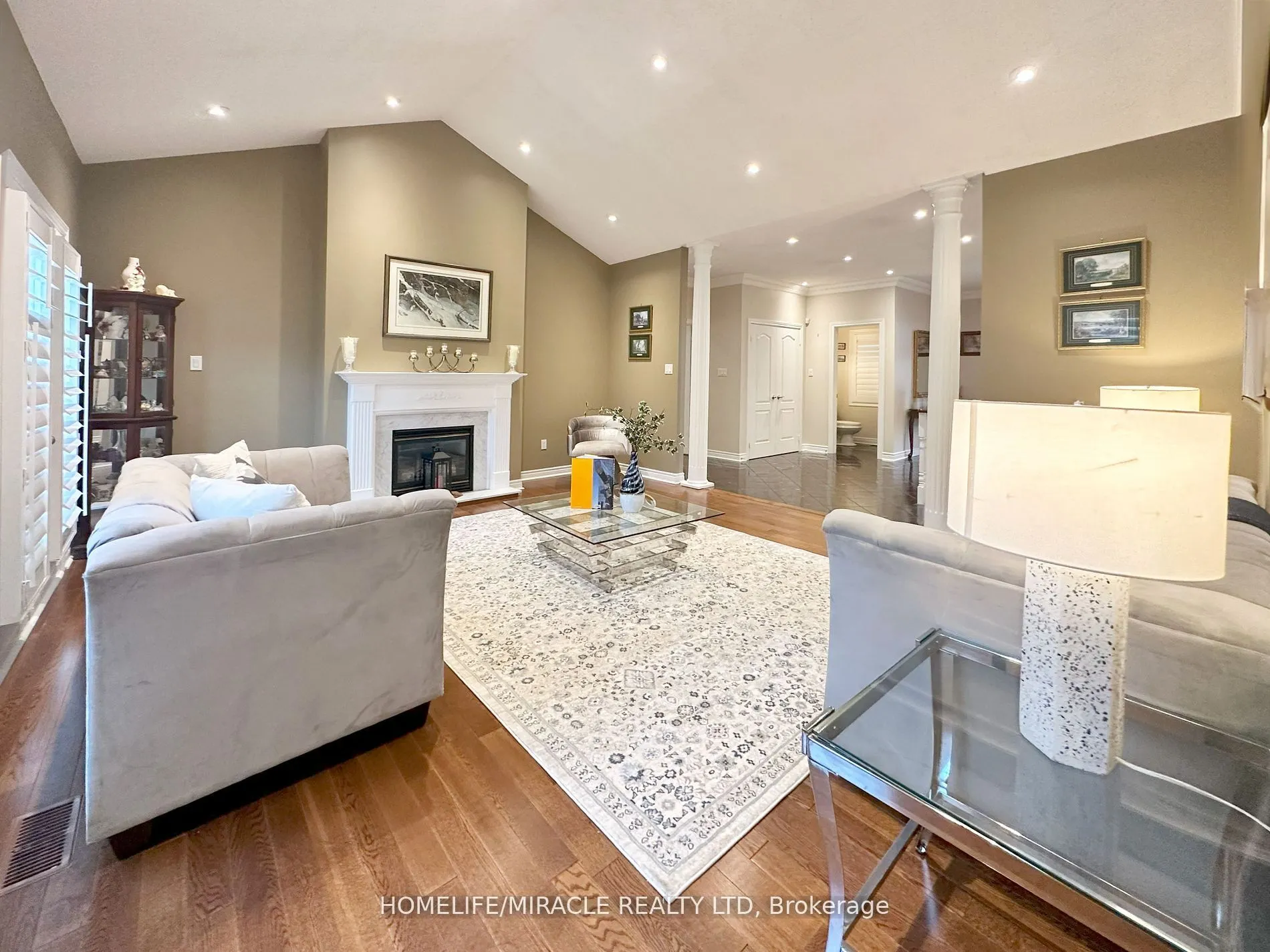 15 Rolling Meadow Drive