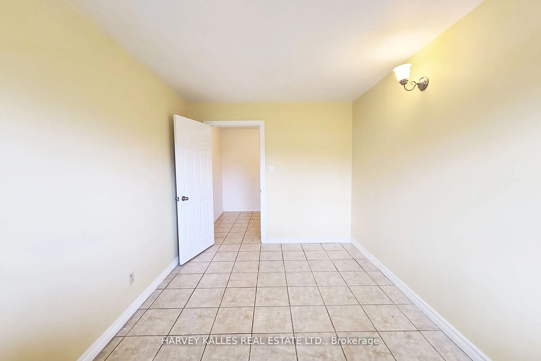 80 Blackfriar Avenue, #114