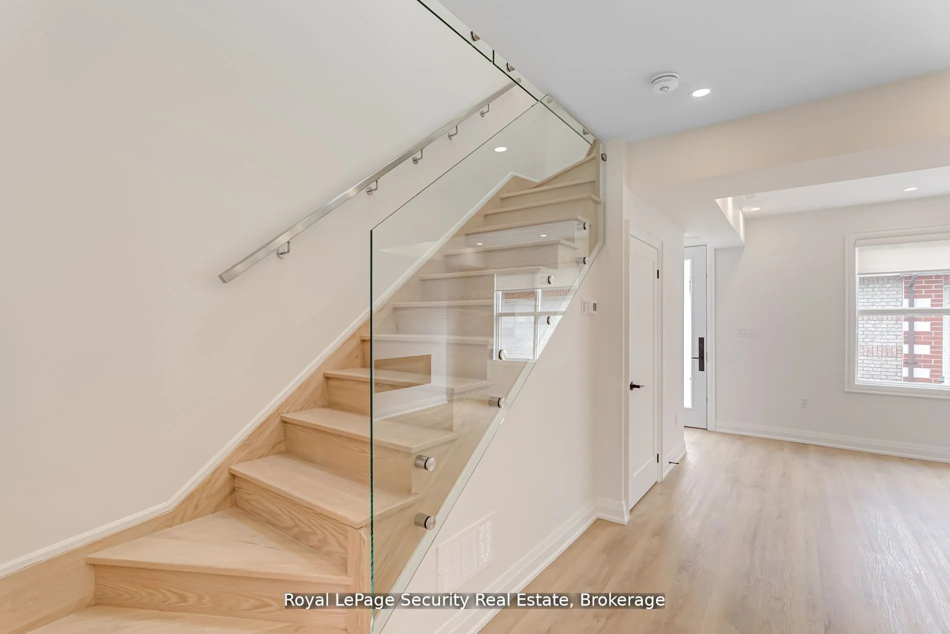 706 Gladstone Avenue, #Lane