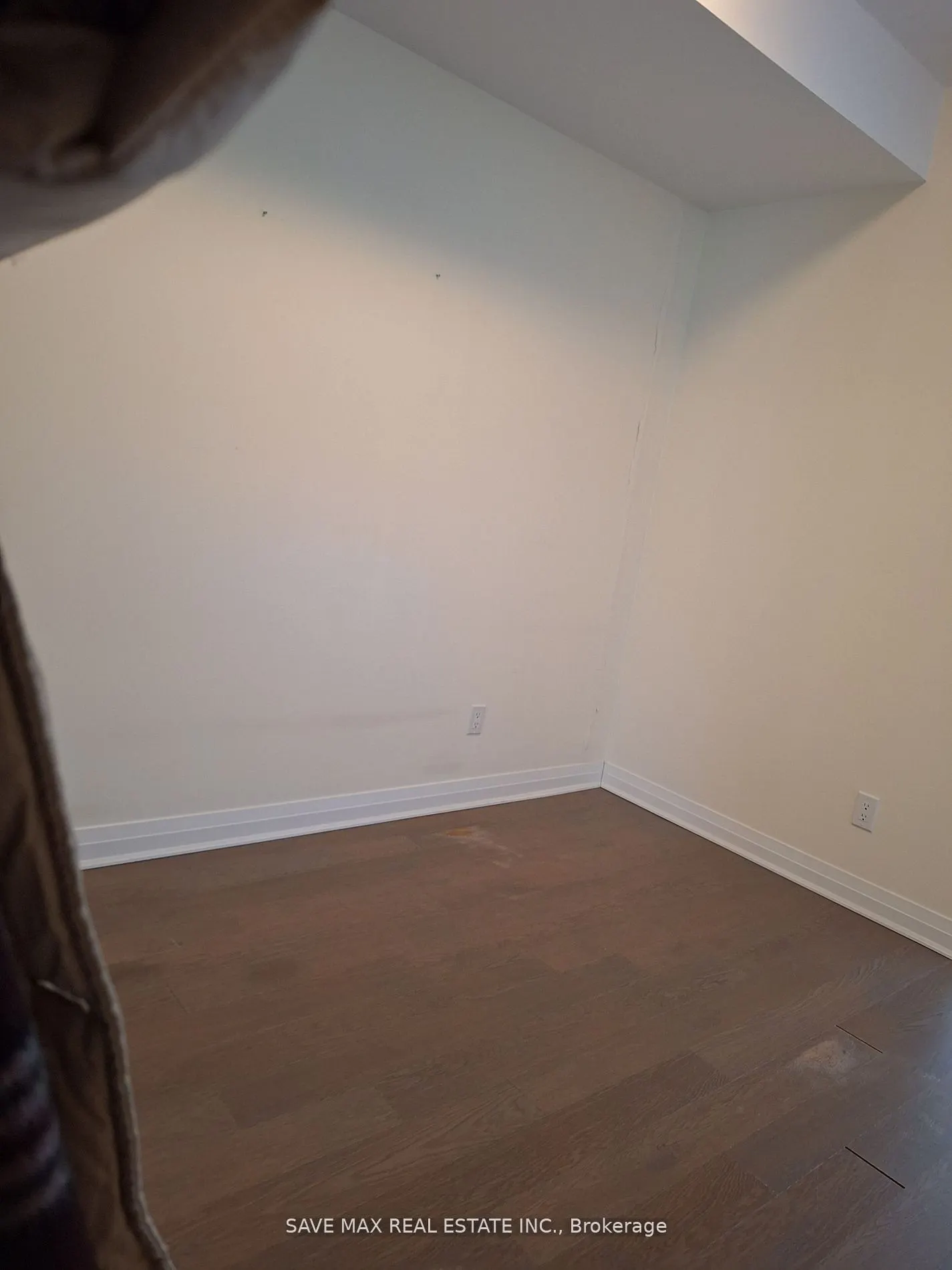 60 Annie Craig Drive #808